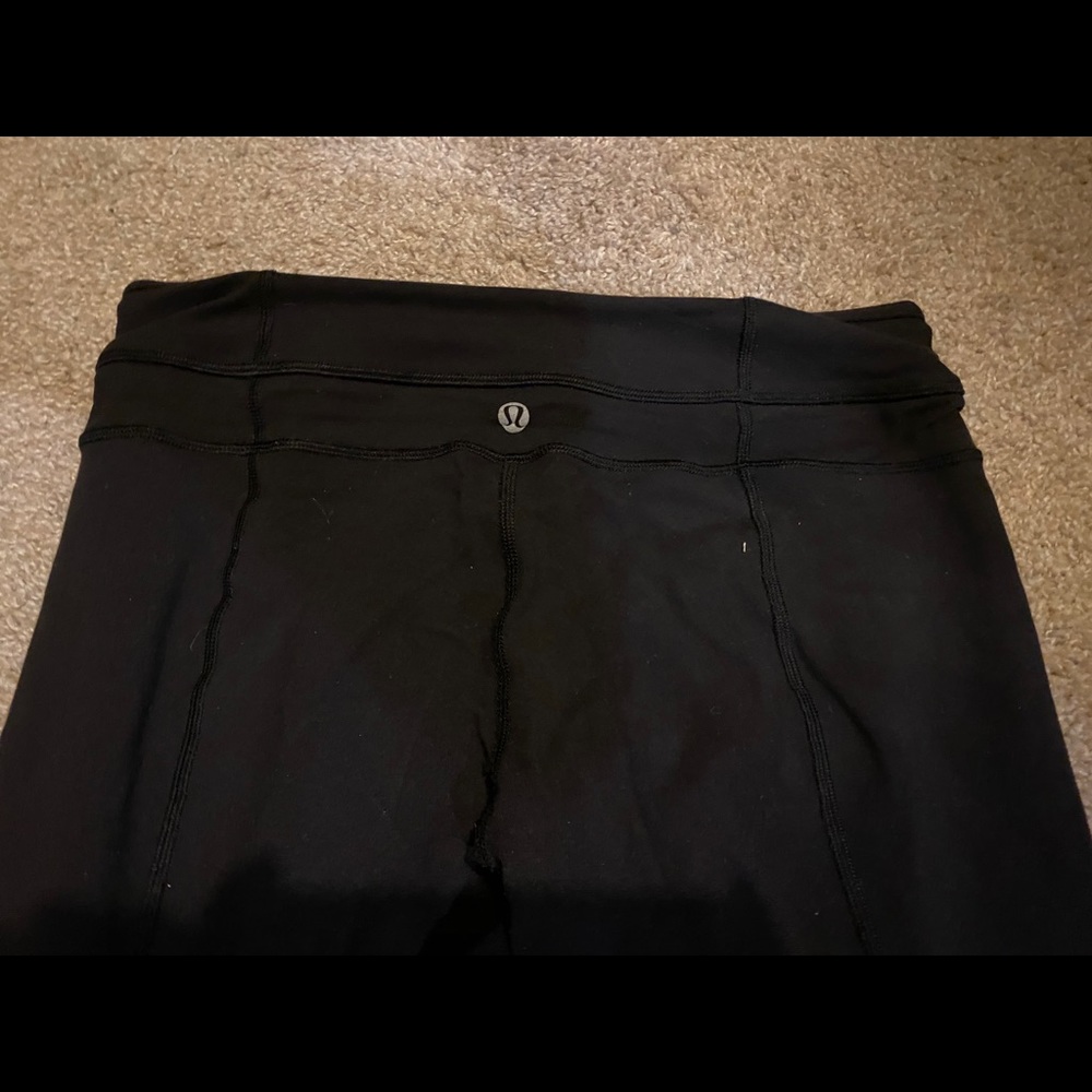 Lululemon exercise pants. Full leg. Size 8.